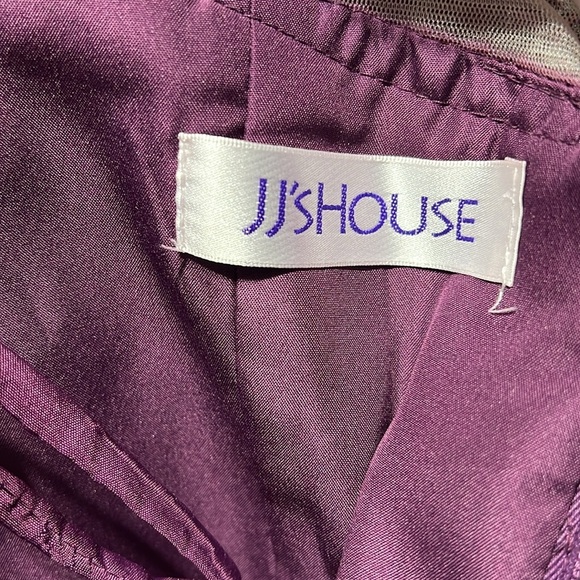 JJ’s House Floor-Length Gown Purple Floral Lace Mother of the Bride Dress 10 - Picture 12 of 13